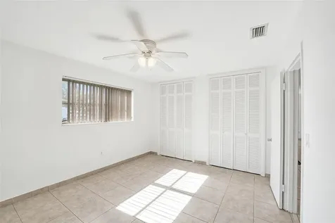8211 NW 10th Street Pembroke Pines FL 33024