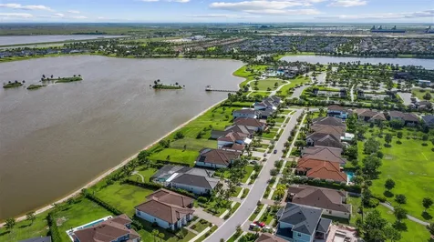 935 Hookline Circle Loxahatchee FL 33470