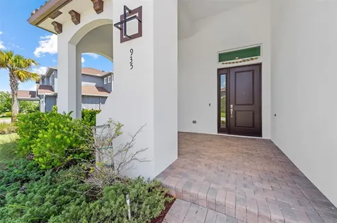 935 Hookline Circle Loxahatchee FL 33470