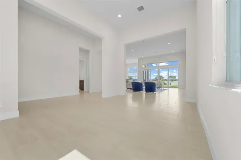 935 Hookline Circle Loxahatchee FL 33470