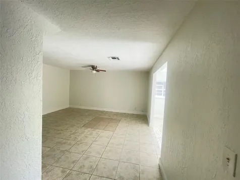 8010 SW 7th Street North Lauderdale FL 33068