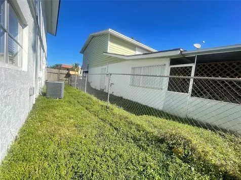 8010 SW 7th Street North Lauderdale FL 33068
