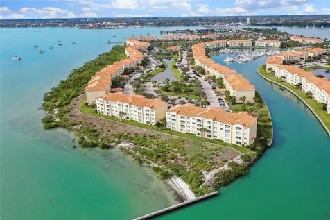 20 Harbour Isle Drive Hutchinson Island FL 34949