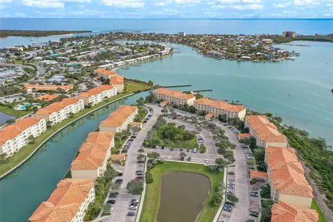 20 Harbour Isle Drive Hutchinson Island FL 34949
