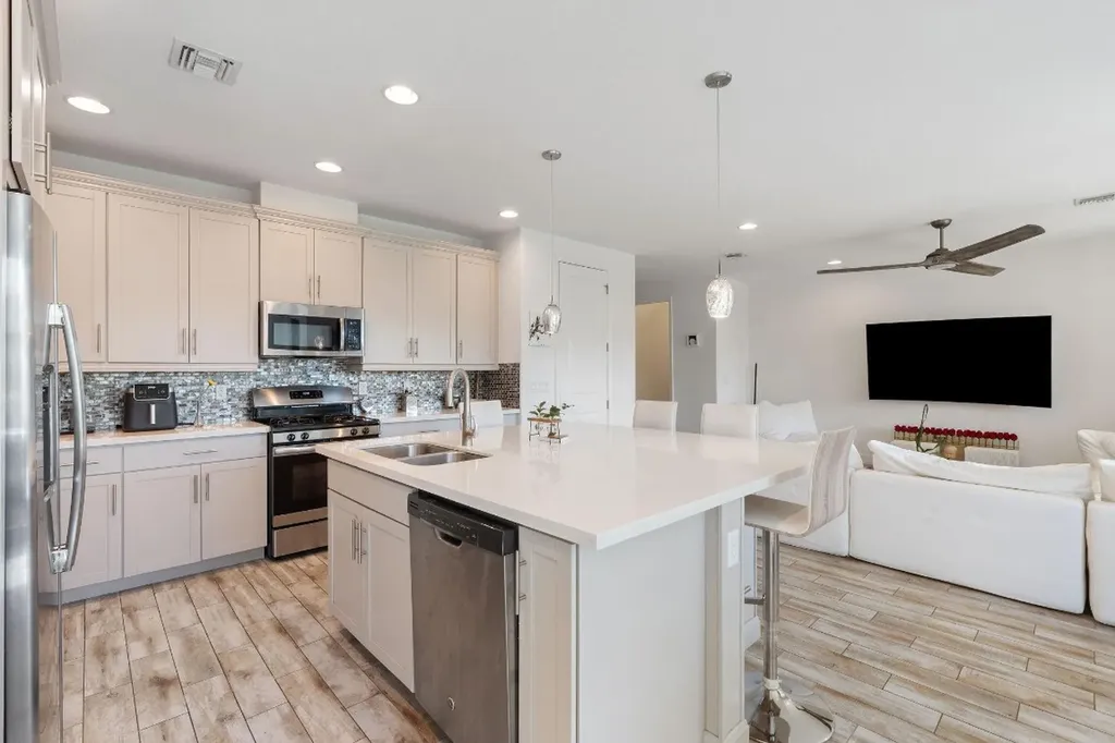 12512 NW 32 Manor Sunrise FL 33323