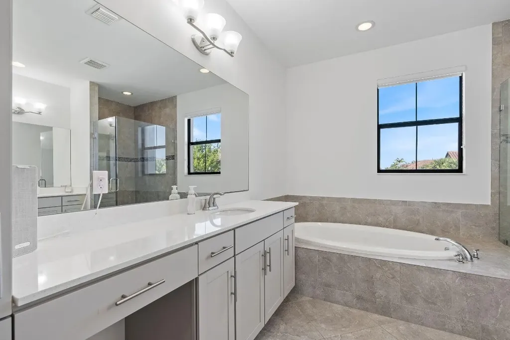 12512 NW 32 Manor Sunrise FL 33323
