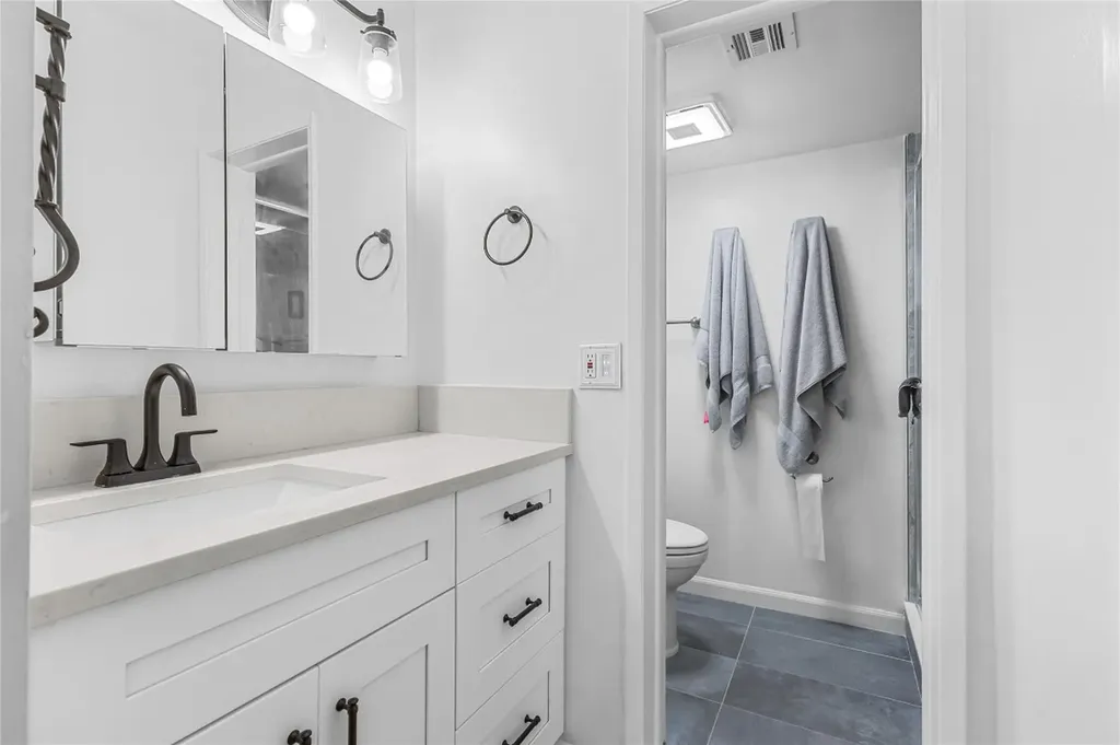490 SE 19th Avenue Pompano Beach FL 33060