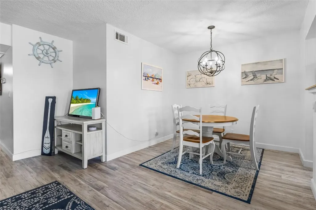 490 SE 19th Avenue Pompano Beach FL 33060