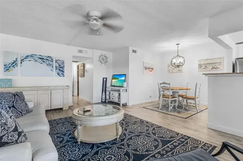 490 SE 19th Avenue Pompano Beach FL 33060