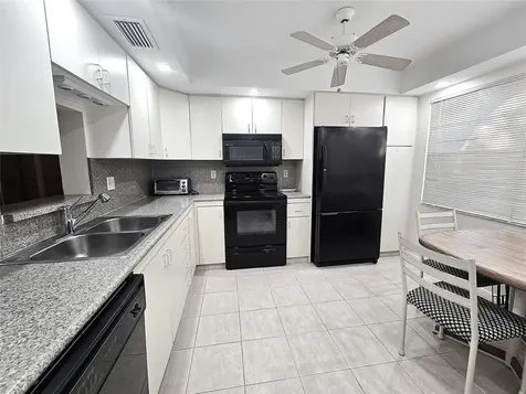 2101 Lucaya Bend Coconut Creek FL 33066