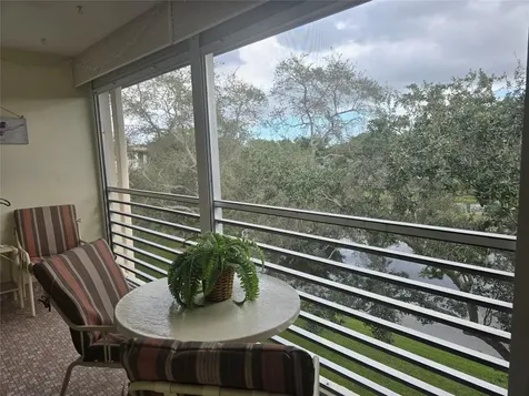 2101 Lucaya Bend Coconut Creek FL 33066