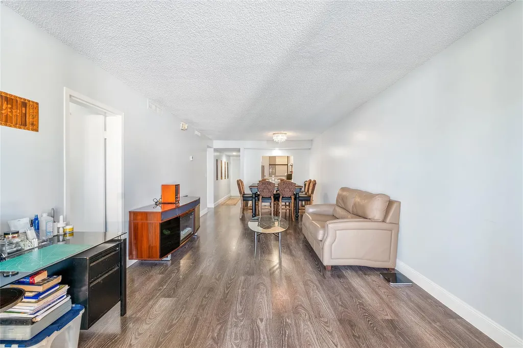 8437 Forest Hills Drive Coral Springs FL 33065