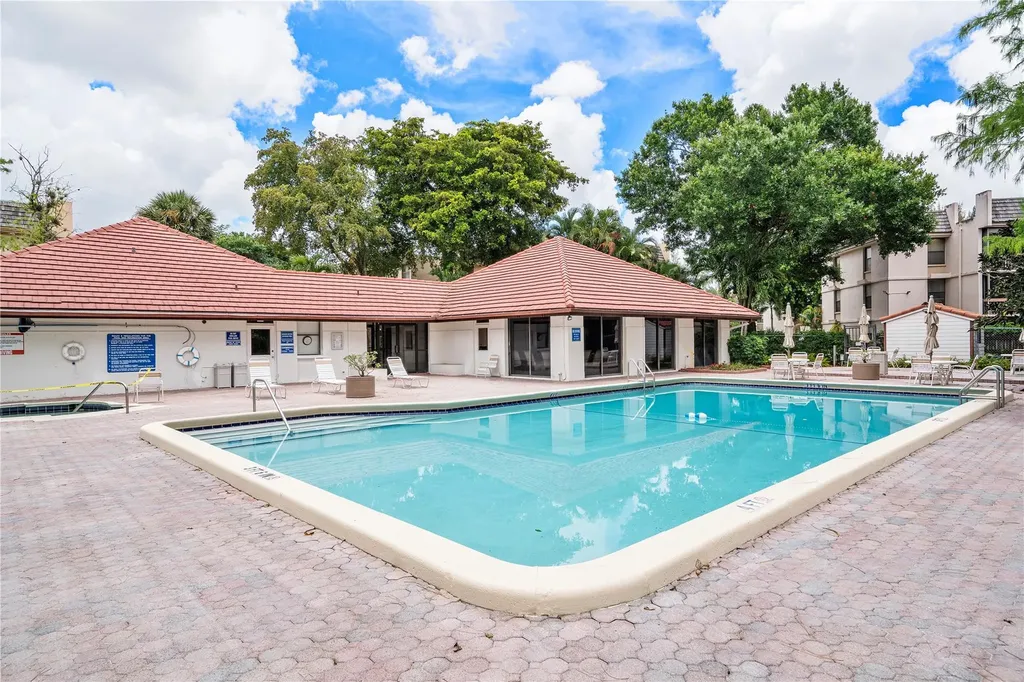 8437 Forest Hills Drive Coral Springs FL 33065