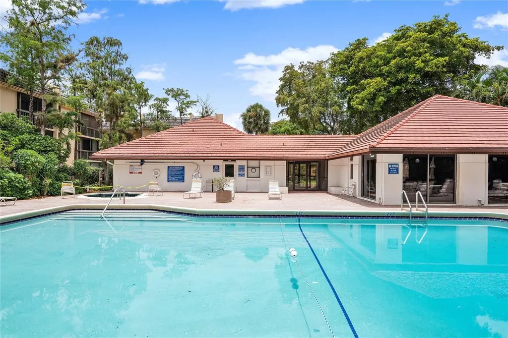 8437 Forest Hills Drive Coral Springs FL 33065