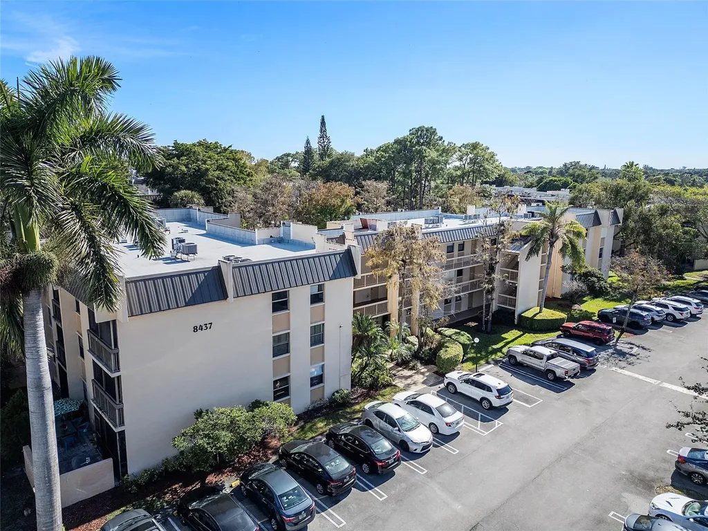 8437 Forest Hills Drive Coral Springs FL 33065
