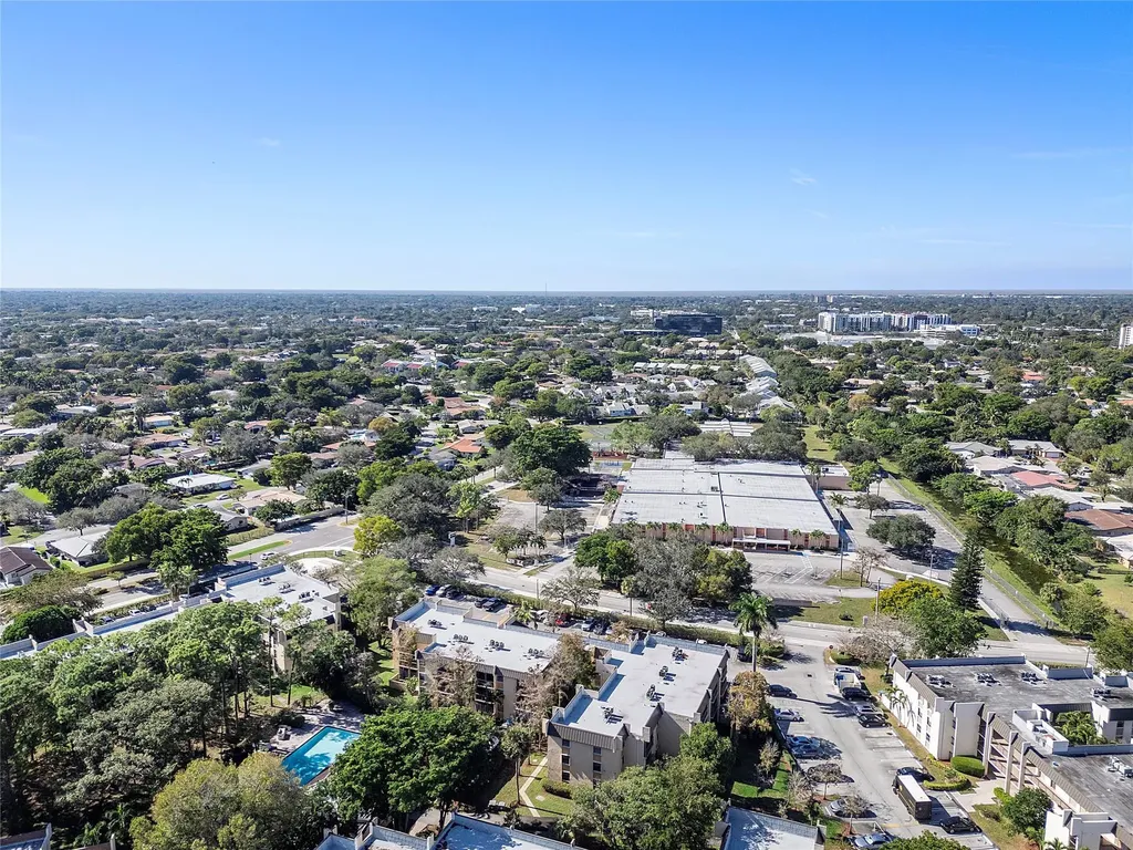 8437 Forest Hills Drive Coral Springs FL 33065