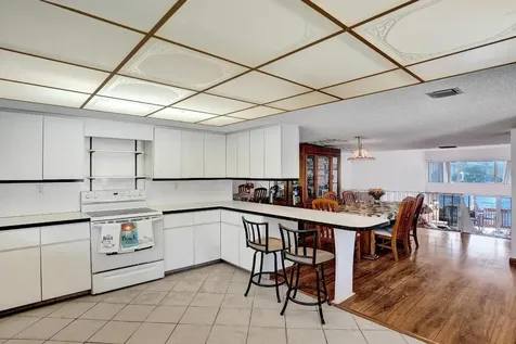 5555 N Ocean Boulevard Lauderdale By The Sea FL 33308