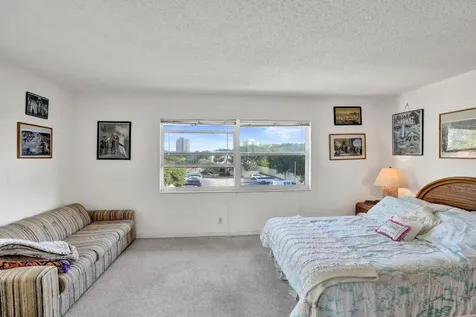 5555 N Ocean Boulevard Lauderdale By The Sea FL 33308