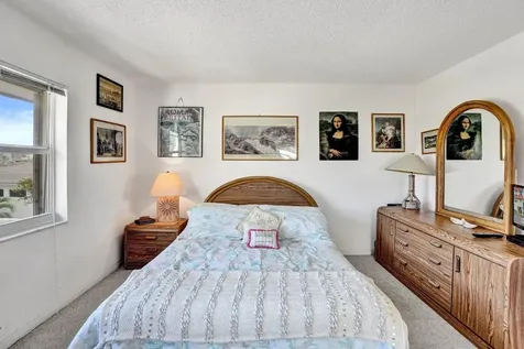 5555 N Ocean Boulevard Lauderdale By The Sea FL 33308
