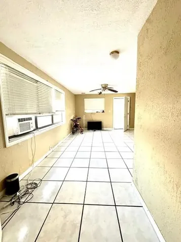 271 SW 11th Avenue Hallandale Beach FL 33009