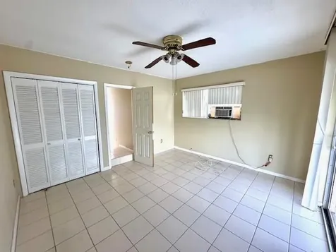 271 SW 11th Avenue Hallandale Beach FL 33009