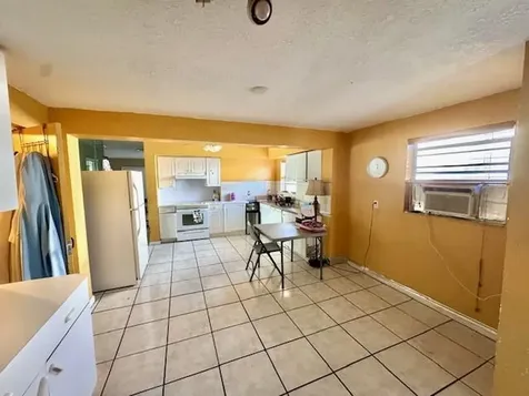 271 SW 11th Avenue Hallandale Beach FL 33009