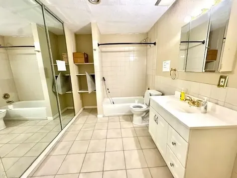 271 SW 11th Avenue Hallandale Beach FL 33009