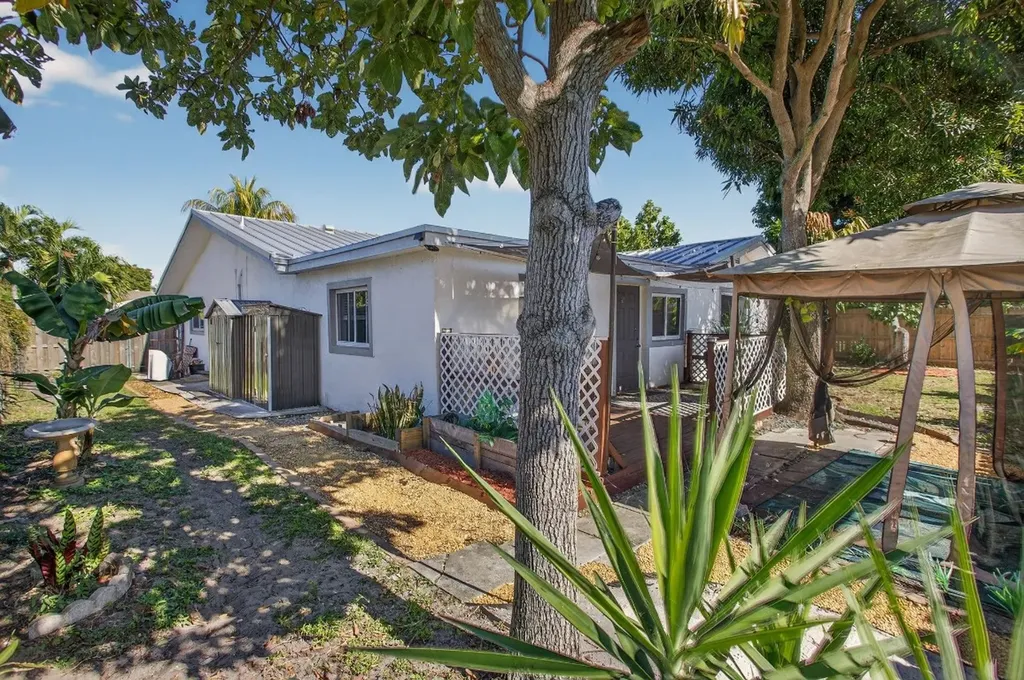 3330 NW 69th Street Fort Lauderdale FL 33309