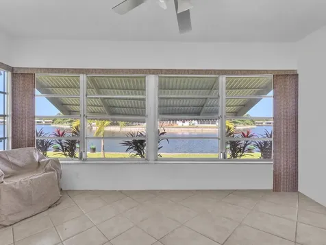 5702 NW 84th Avenue Tamarac FL 33321