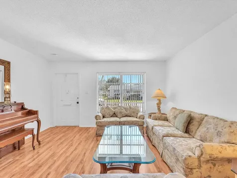 5702 NW 84th Avenue Tamarac FL 33321