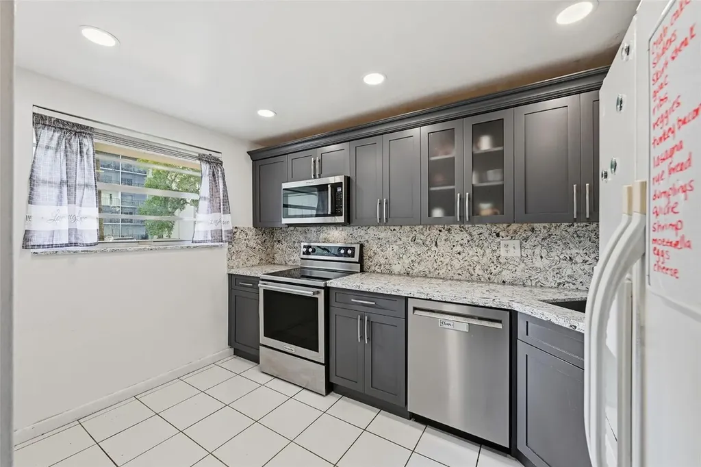 7500 NW 17th Street Plantation FL 33313