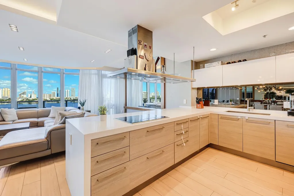 17301 Biscayne Boulevard North Miami Beach FL 33160