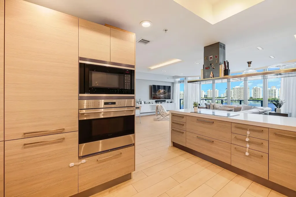 17301 Biscayne Boulevard North Miami Beach FL 33160
