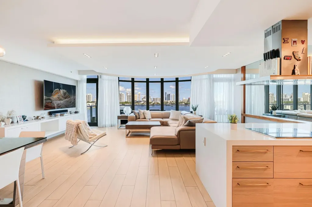 17301 Biscayne Boulevard North Miami Beach FL 33160