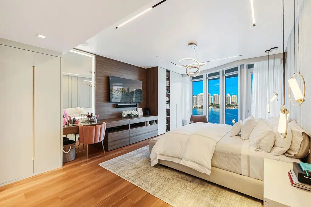 17301 Biscayne Boulevard North Miami Beach FL 33160