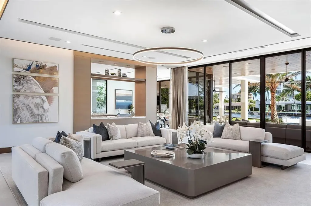 17301 Biscayne Boulevard North Miami Beach FL 33160