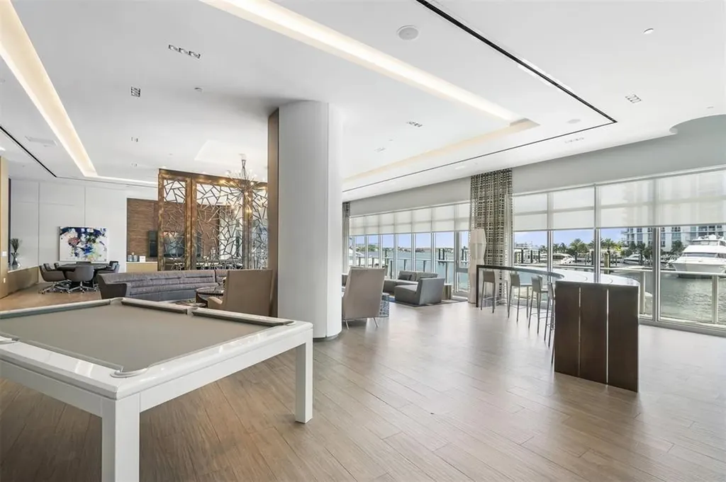 17301 Biscayne Boulevard North Miami Beach FL 33160