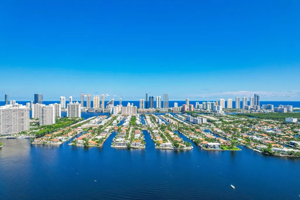 17301 Biscayne Boulevard North Miami Beach FL 33160