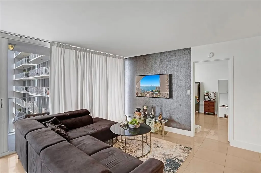 7601 E Treasure Drive North Bay Village FL 33141