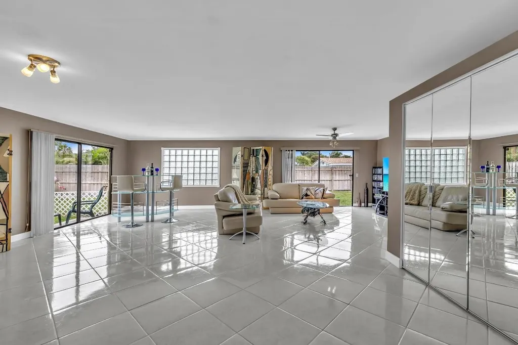 1961 NE 31st Street Lighthouse Point FL 33064