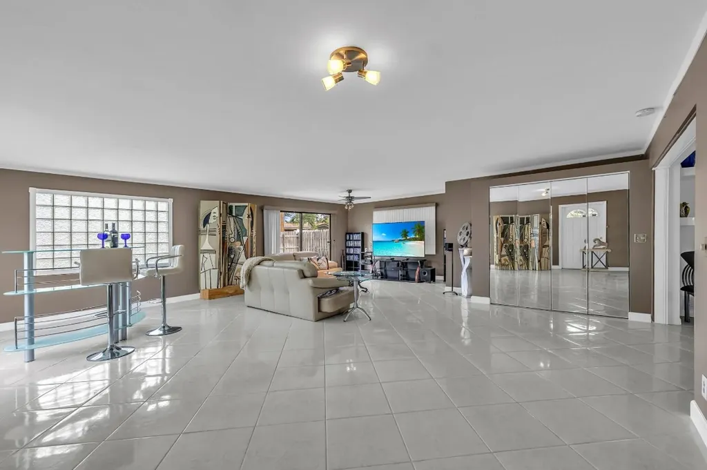 1961 NE 31st Street Lighthouse Point FL 33064