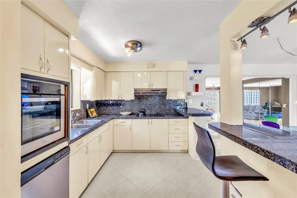 1961 NE 31st Street Lighthouse Point FL 33064