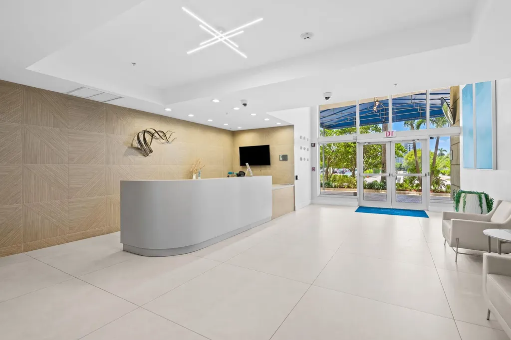 704 N Ocean Boulevard Pompano Beach FL 33062