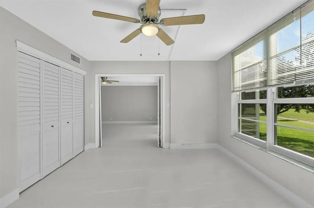 3800 Oaks Clubhouse Drive Pompano Beach FL 33069