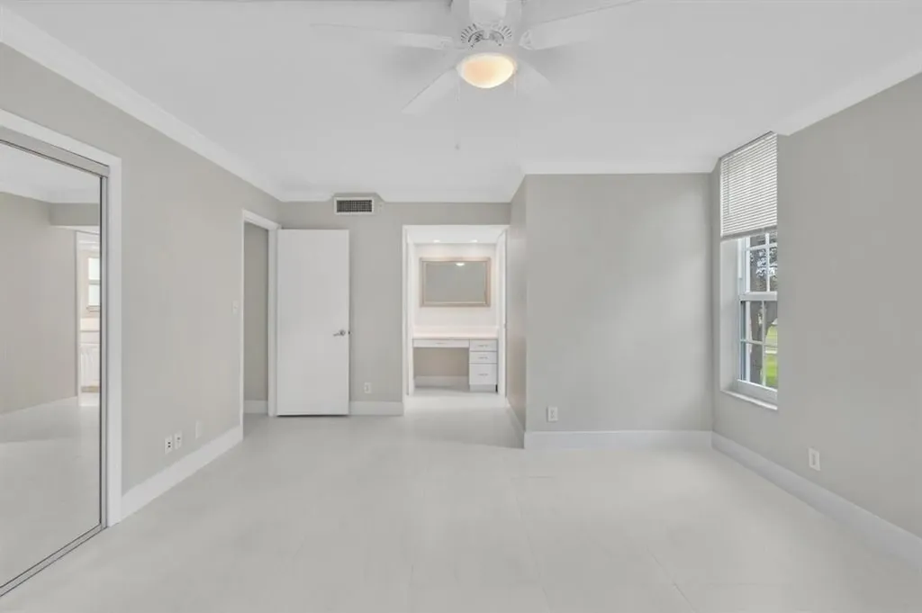 3800 Oaks Clubhouse Drive Pompano Beach FL 33069