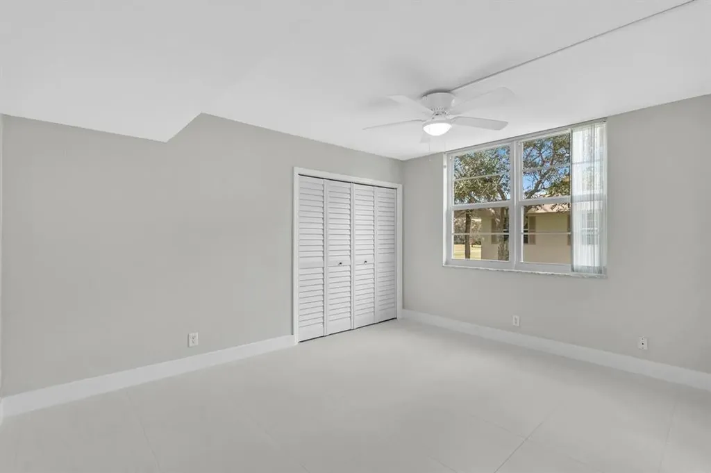 3800 Oaks Clubhouse Drive Pompano Beach FL 33069