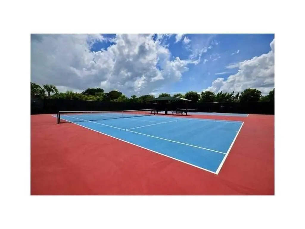 3800 Oaks Clubhouse Drive Pompano Beach FL 33069