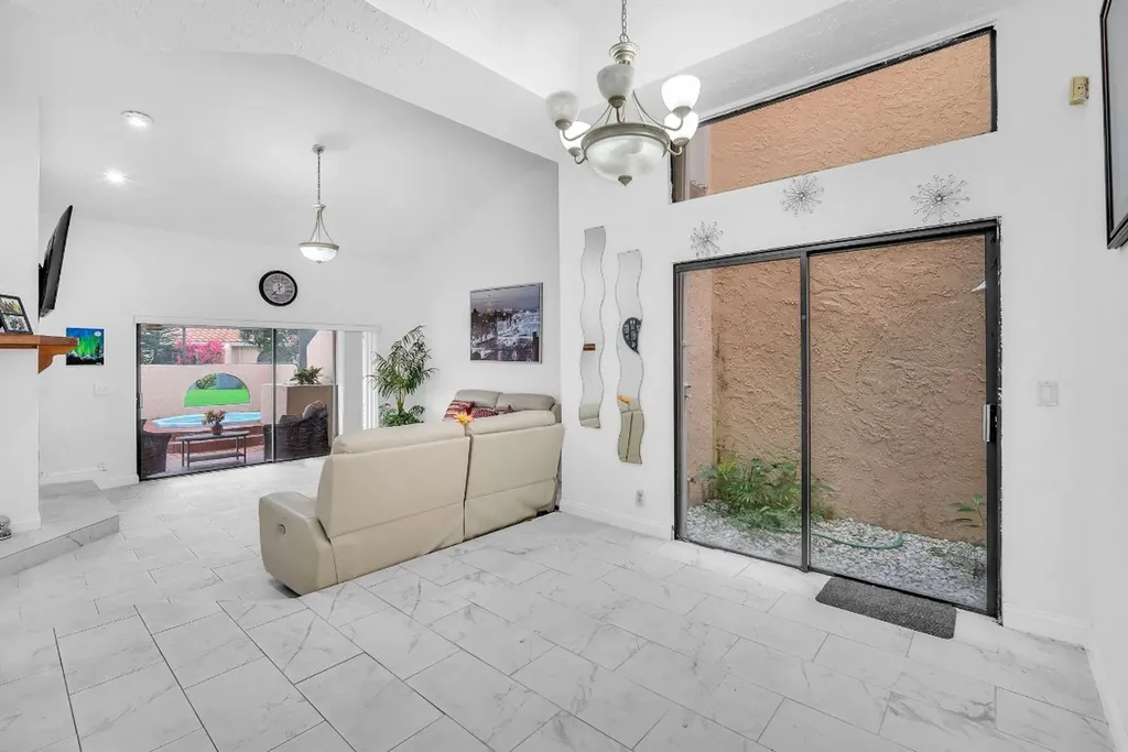 22710 Meridiana Drive Boca Raton FL 33433