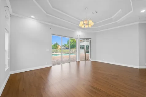 10203 NW 50th Place Coral Springs FL 33076