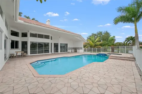 10203 NW 50th Place Coral Springs FL 33076